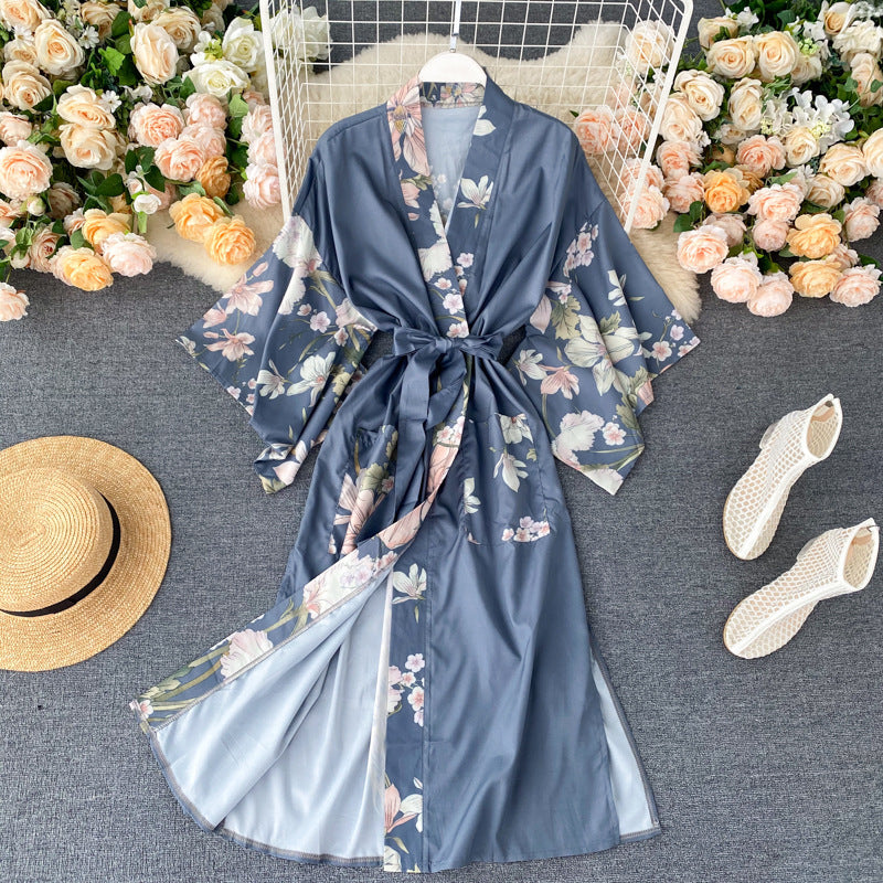 European And American Fashion Blogger Pajama Style Satin Dress Women''s Fashion Printing Long Vacation Sunscreen Coat Fashion