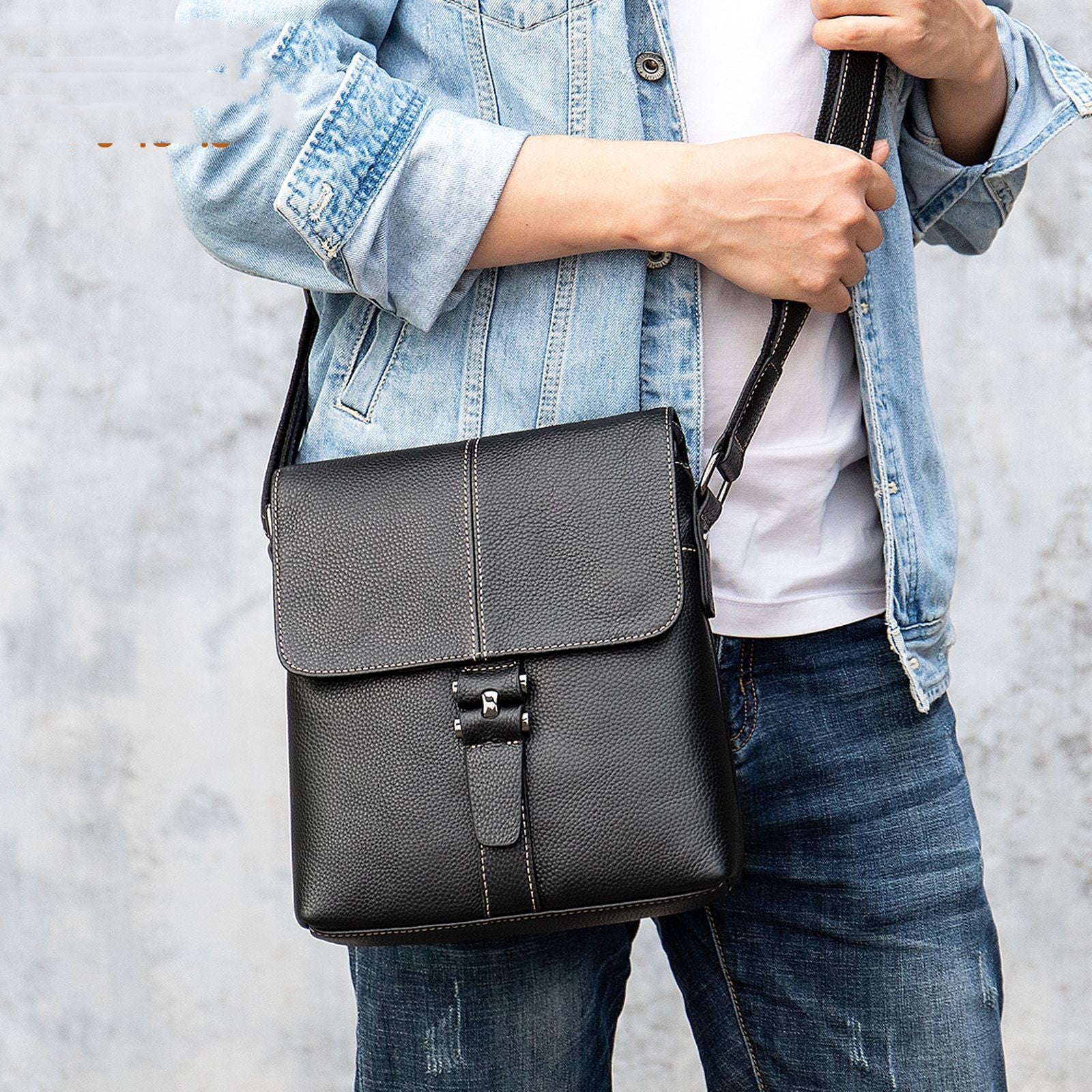 Large Capacity Cowhide Shoulder Bag For Men